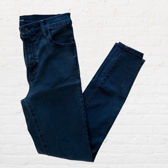 J Brand Alana High Rise black/dark gray skinny jeans - Picture 2 of 8